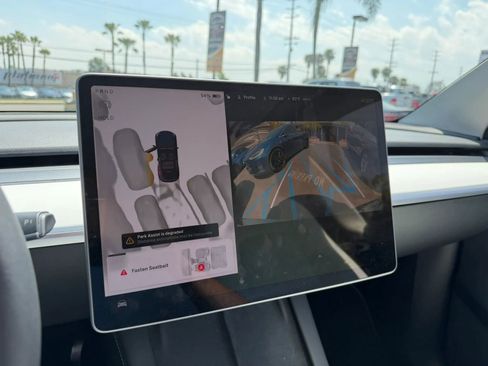 Used 2023 Tesla Model Y Long Range AWD/4WD image 17