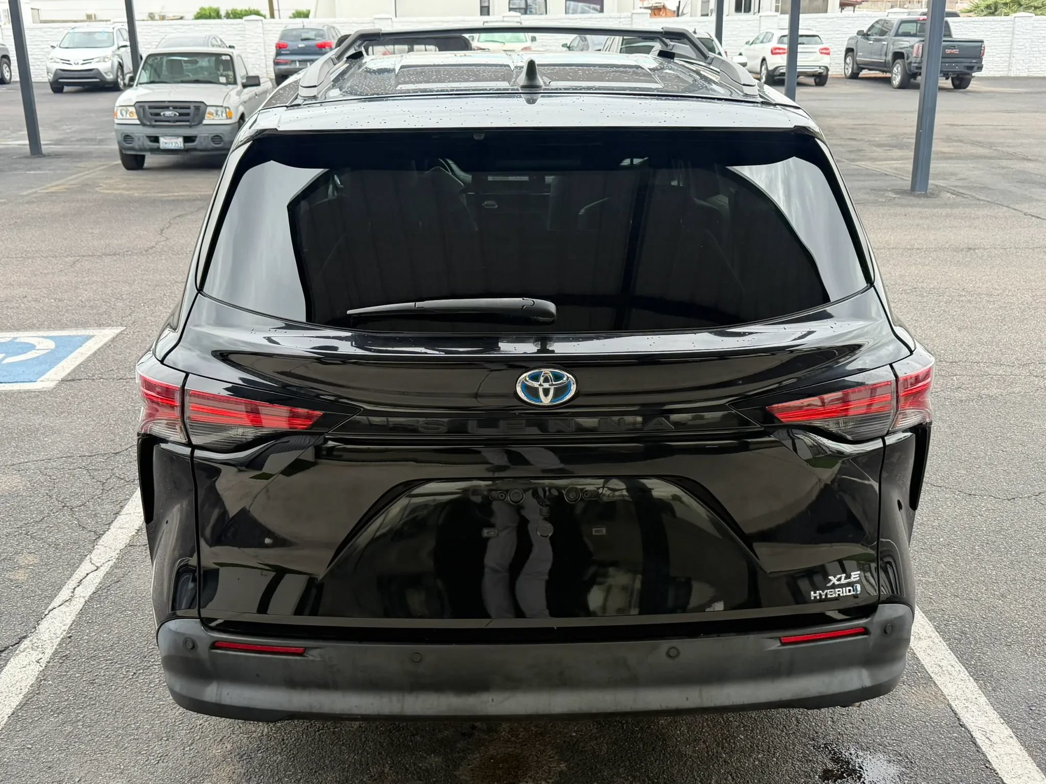 Used 2022 Toyota Sienna XLE w/ XLE Plus Package FWD image 8