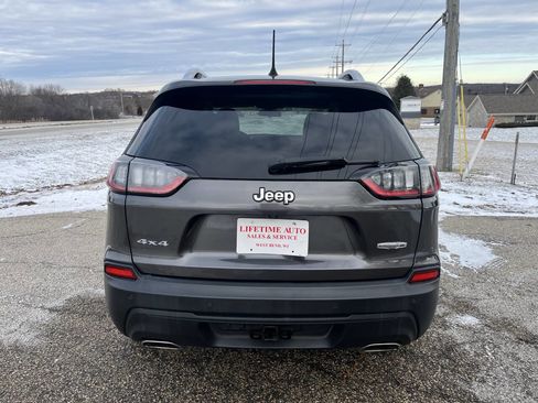 Used 2019 Jeep Cherokee Latitude Plus w/ Cold Weather Group image 4