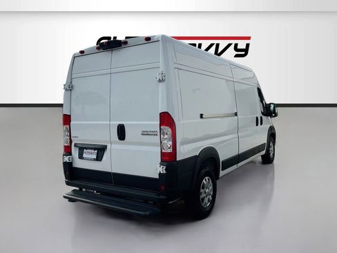 Used 2024 RAM ProMaster 2500 w/ Quick Order Package 22G SLT FWD image 7