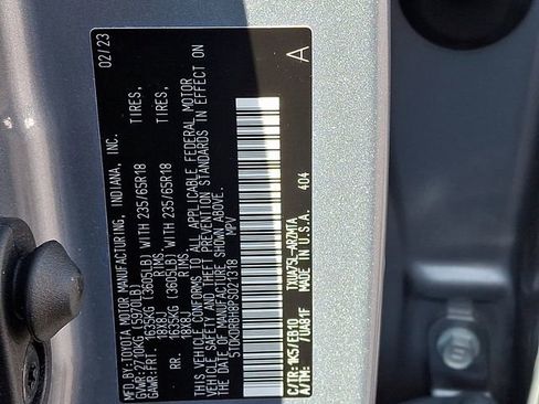 Used 2023 Toyota Highlander XLE image 30