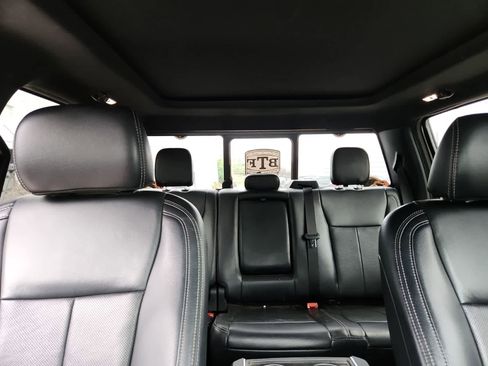 Used 2022 Ford F250 Lariat w/ Black Appearance Package AWD/4WD image 20