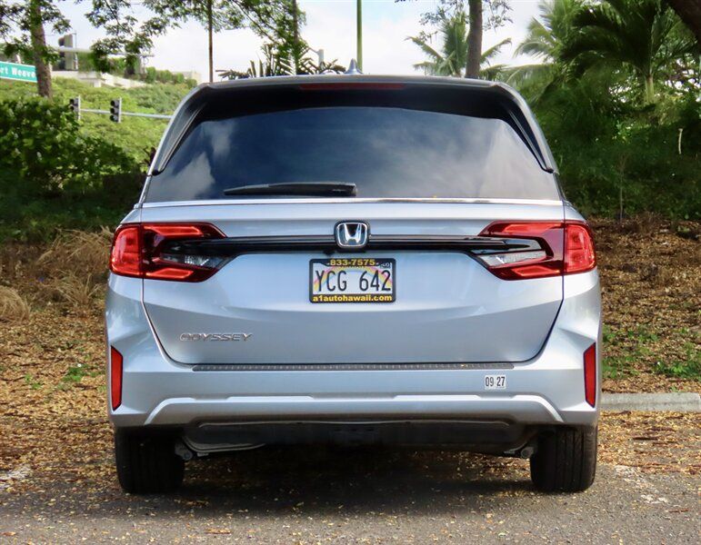 Used 2025 Honda Odyssey EX-L image 5