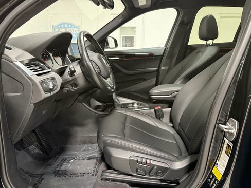 Used 2019 BMW X1 xDrive28i w/ Convenience Package AWD/4WD image 12