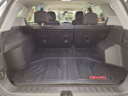 Used 2023 GMC Terrain SLE w/ Driver Convenience Package AWD/4WD image 28