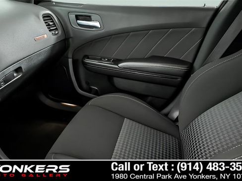 Used 2021 Dodge Charger R/T w/ Blacktop Package RWD image 15