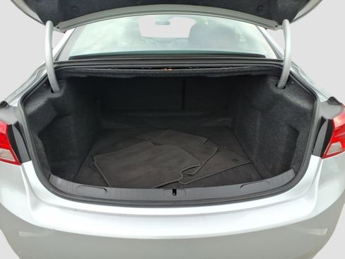 Used 2019 Chevrolet Impala LT w/ LT Convenience Package FWD image 13