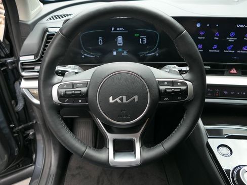 Used 2023 Kia Sportage EX AWD/4WD image 16