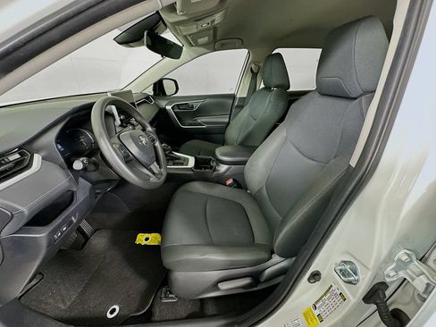 Certified 2024 Toyota RAV4 LE FWD image 21