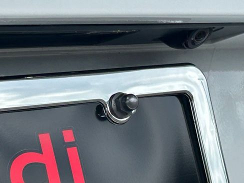 Used 2023 Volvo XC60 B5 Plus image 52