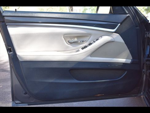 Used 2012 BMW 528i Sedan RWD image 18