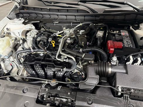 Used 2024 Nissan Altima 2.5 SV image 29