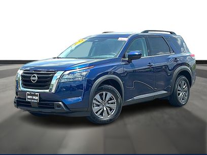 Used 2025 Nissan Pathfinder SV