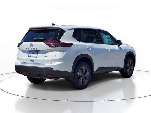 New 2026 Nissan Rogue SV AWD/4WD image 4