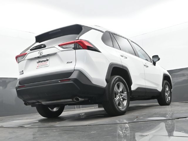 Used 2024 Toyota RAV4 XLE FWD image 25