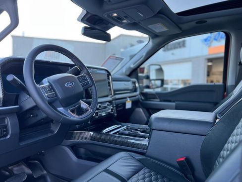 New 2026 Ford F250 Lariat w/ Black Appearance Package image 25