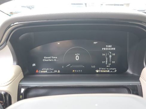 Used 2022 Lincoln Nautilus FWD w/ Premium Package image 23