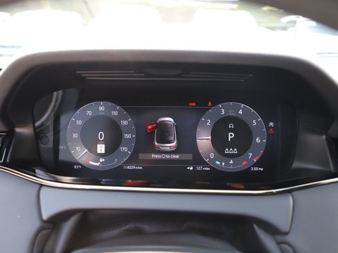 Used 2024 Land Rover Range Rover Evoque S AWD/4WD image 21
