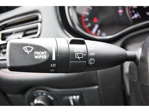 Used 2024 Dodge Durango GT RWD image 18