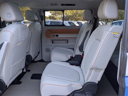 New 2025 Volkswagen ID. Buzz Pro S Plus image 13
