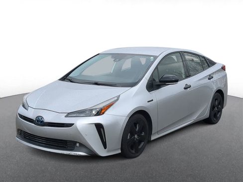 Used 2022 Toyota Prius L Eco image 4