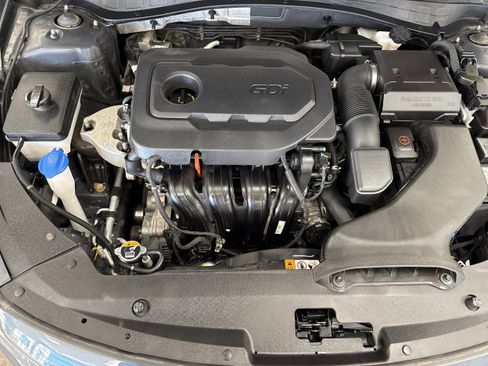 Used 2020 Kia Optima SE image 14