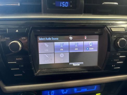 Used 2016 Toyota Corolla LE image 21