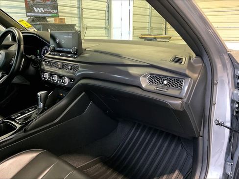 Used 2025 Acura Integra A-Spec image 17