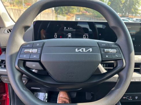 Used 2026 Kia K4 FWD image 29