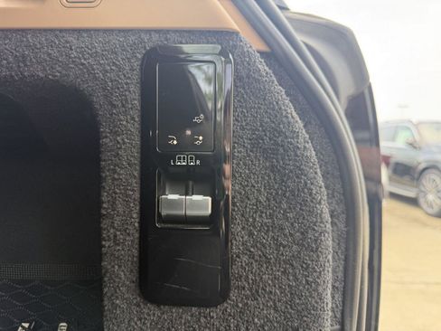 Used 2023 Land Rover Range Rover SE AWD/4WD image 26