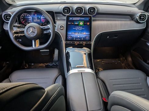 Used 2026 Mercedes-Benz GLC 300 image 17