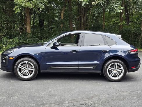 Used 2023 Porsche Macan image 3