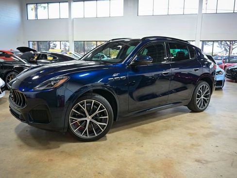 Used 2023 Maserati Grecale GT image 1