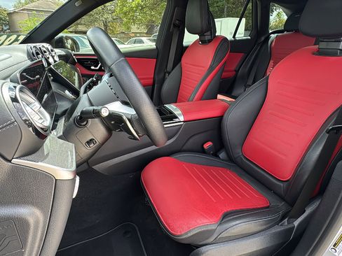 Used 2024 Mercedes-Benz GLC 43 AMG 4MATIC image 14