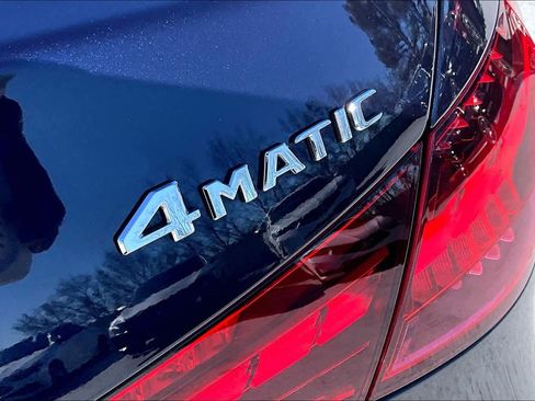 Used 2022 Mercedes-Benz C 300 4MATIC Sedan w/ Exclusive Trim Package image 10