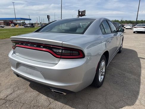 Used 2022 Dodge Charger SXT w/ Leather Interior Group image 8