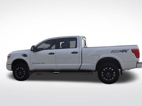 Used 2018 Nissan Titan PRO-4X w/ Pro-4x Convenience Package image 8