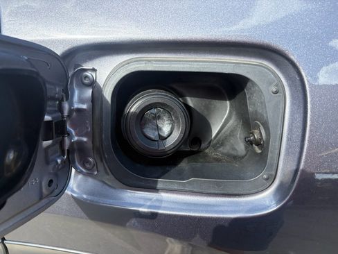 Certified 2021 Honda CR-V EX image 32