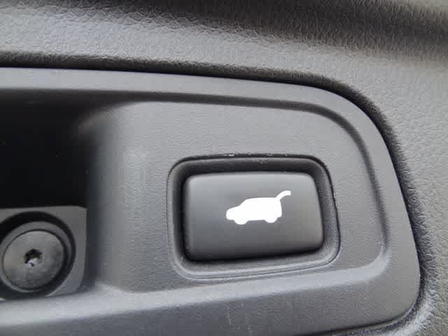 Used 2017 Honda Pilot Touring image 10