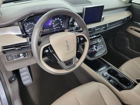 Certified 2022 Lincoln Corsair FWD image 16