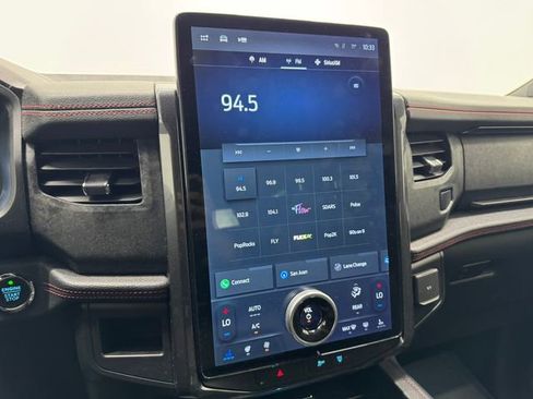 Used 2022 Ford Expedition Limited image 28