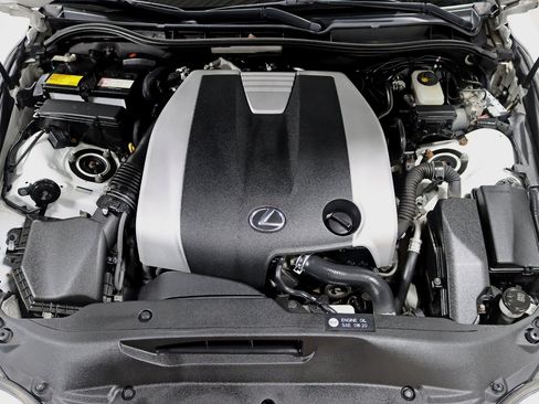 Used 2016 Lexus IS 300 AWD image 35