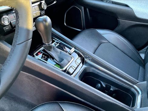 Certified 2024 Jeep Compass Latitude image 16