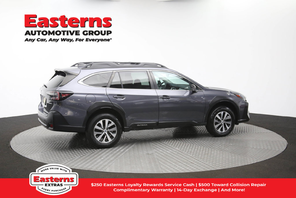 Used 2023 Subaru Outback Premium AWD/4WD image 42