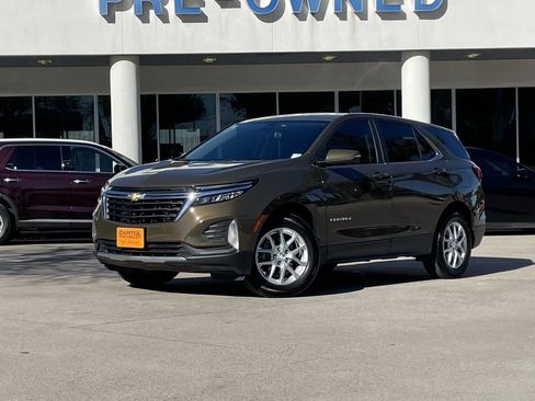 Used 2024 Chevrolet Equinox LT image 1