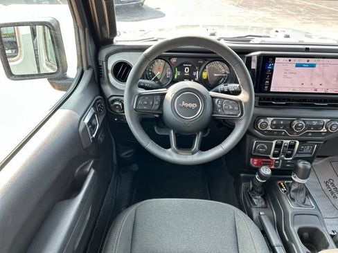 Used 2025 Jeep Wrangler Unlimited Sport S 4xe AWD/4WD image 27