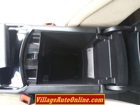 Used 2020 Ford Edge SE image 34