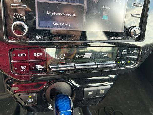 Used 2021 Toyota Prius LE FWD image 25