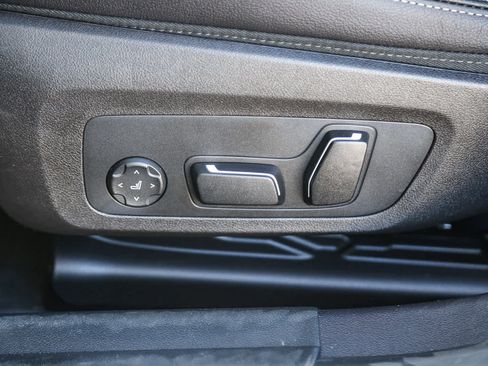 New 2026 BMW 330i 330i NA w/ M Sport Package image 18