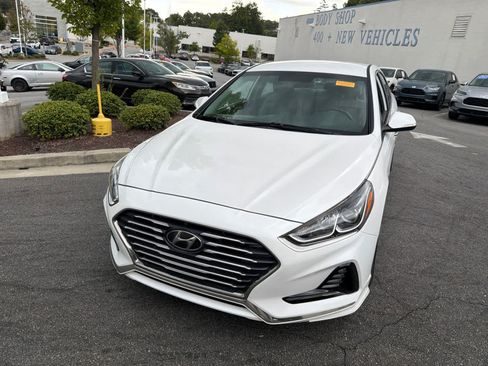Used 2019 Hyundai Sonata SE FWD image 4